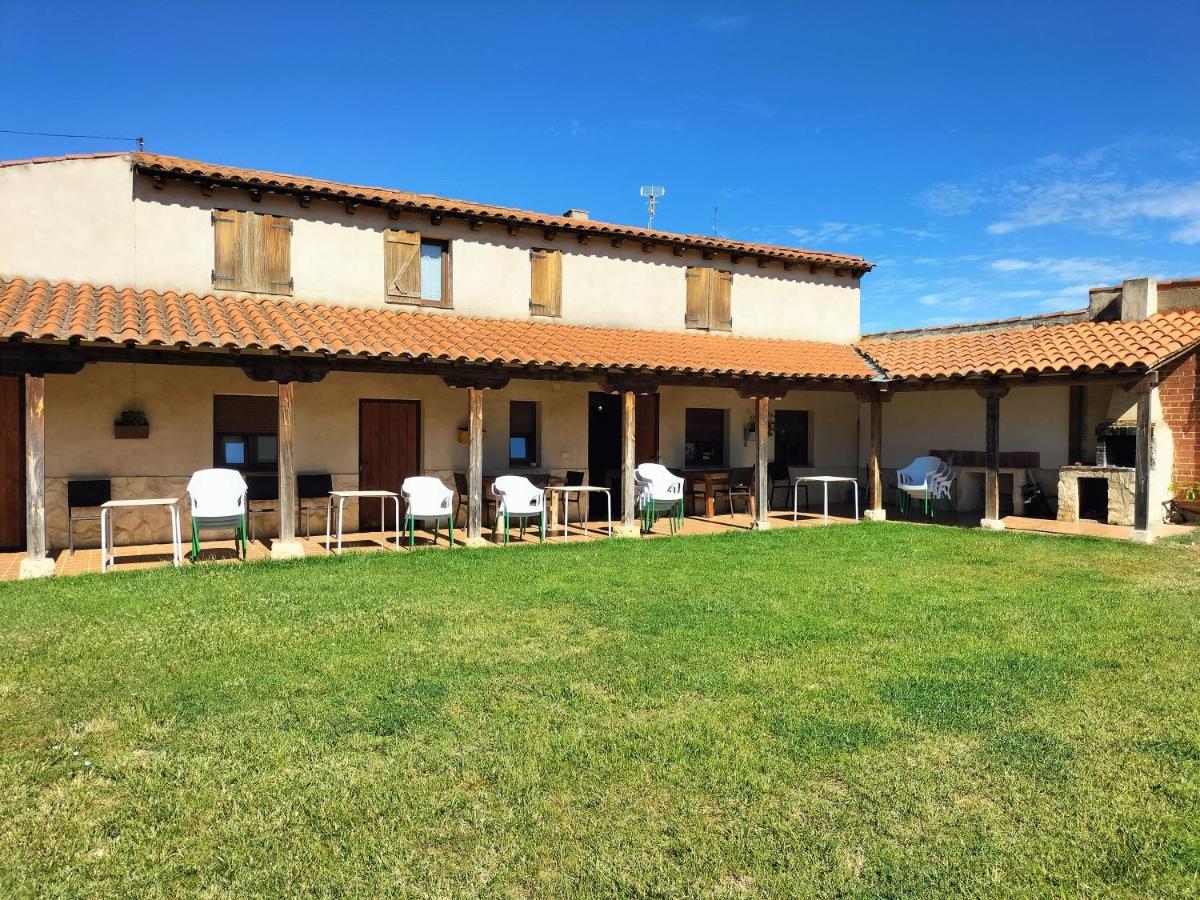 Albergue Don Camino Villalcazar de Sirga Exterior photo